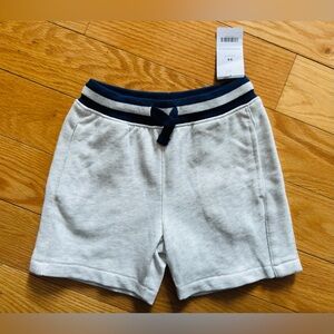 Brand new Carter’s shorts size 3T